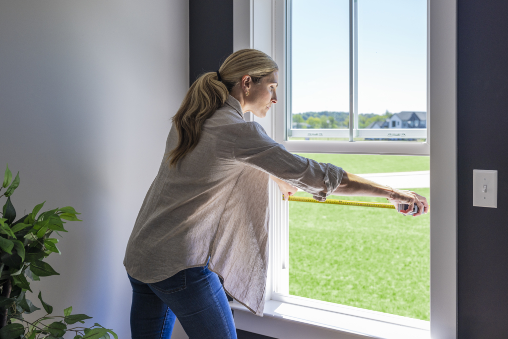 With the Slide Rite Adjustable Window Screen, your window measurements are a breeze
